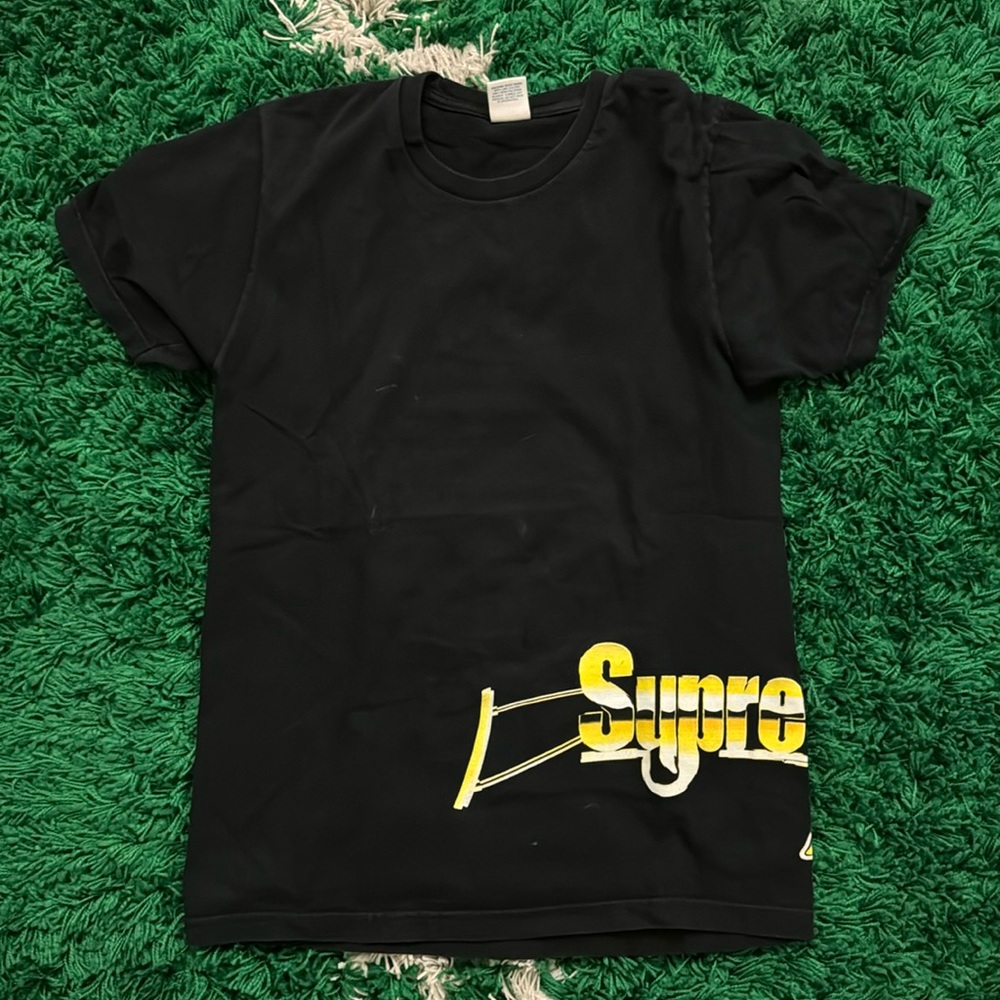 Supreme Shirt Medium